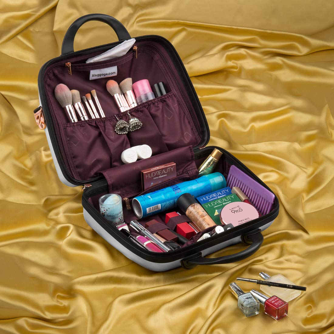 it luggage Vanity Case Sparkle-Silver-13.8 Inches Handbag for Women Hardsided Cosmetic Box Polycarbonate Makeup Box 35 cm