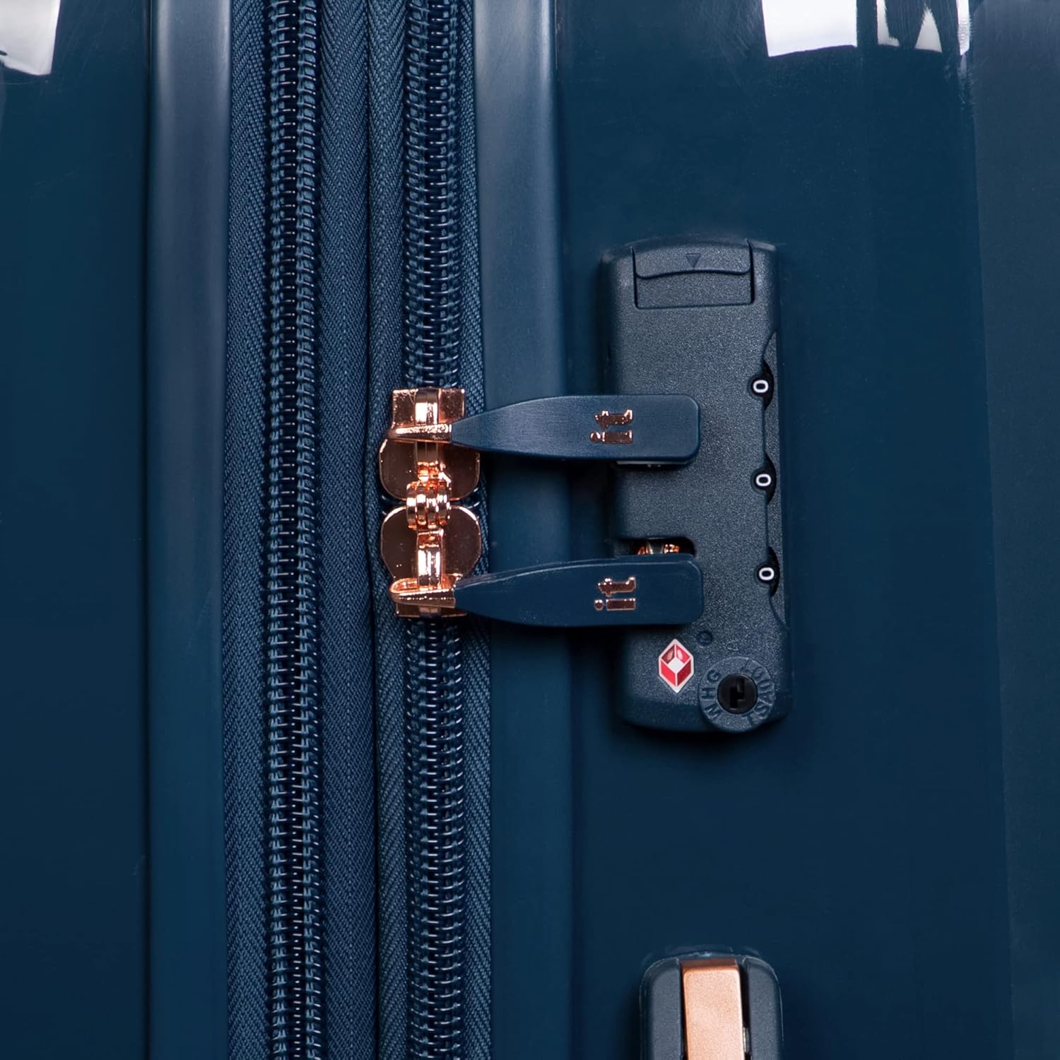 it luggage Certify Peacock Navy-Medium-24 inches Expandable PC Hardsided with TSA Lock 8 Wheel Trolley Bag