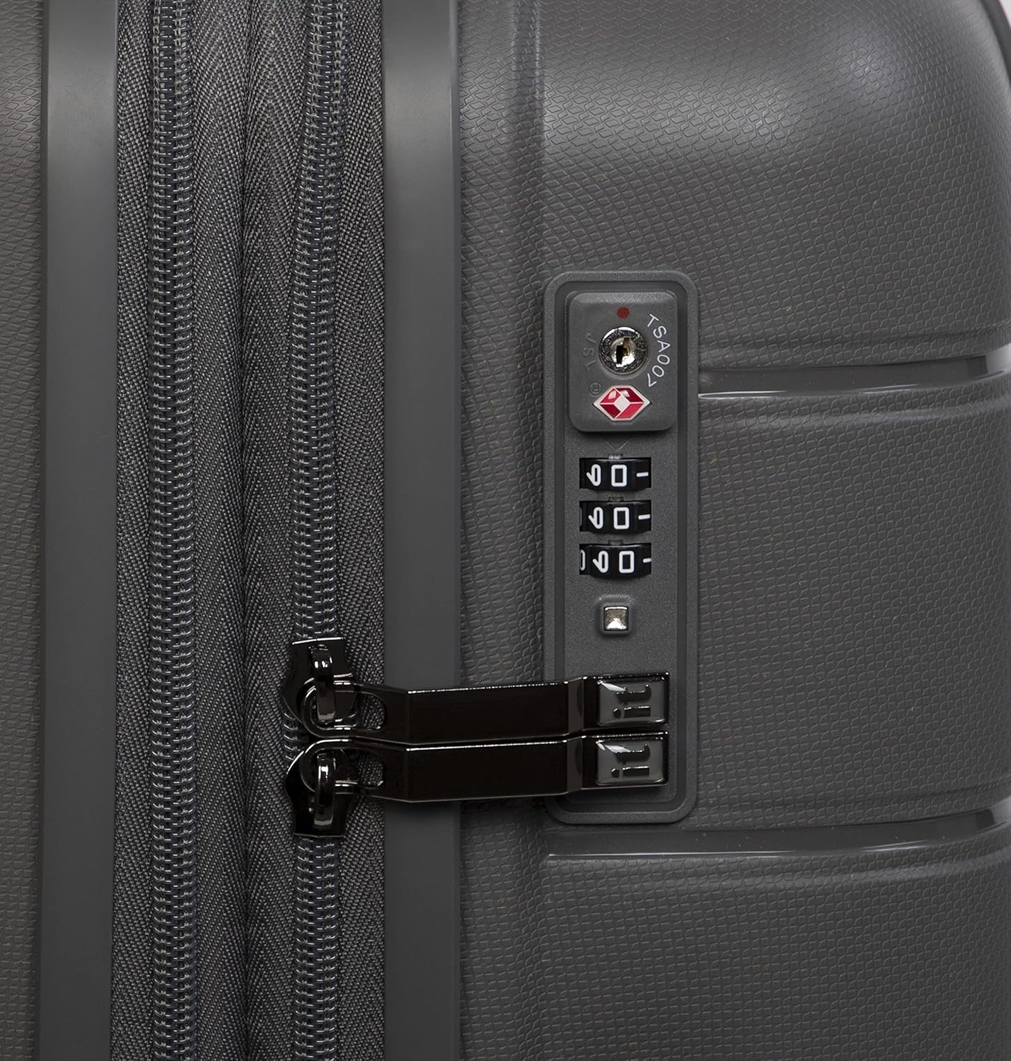 it luggage EcoTough Metal Grey Set of 2- Medium & Cabin-24 & 20 inches Expandable Eco-Friendly Polypropylene Hardsided with TSA Lock & Wet Pouch Inside 8 Wheel Trolley Bag
